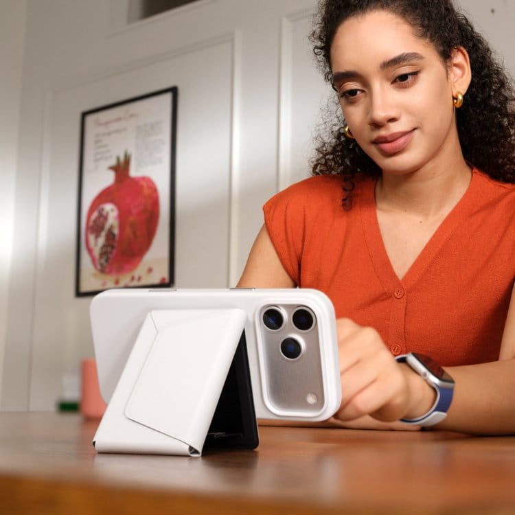 MOFT 多機能カードケース&スタンド