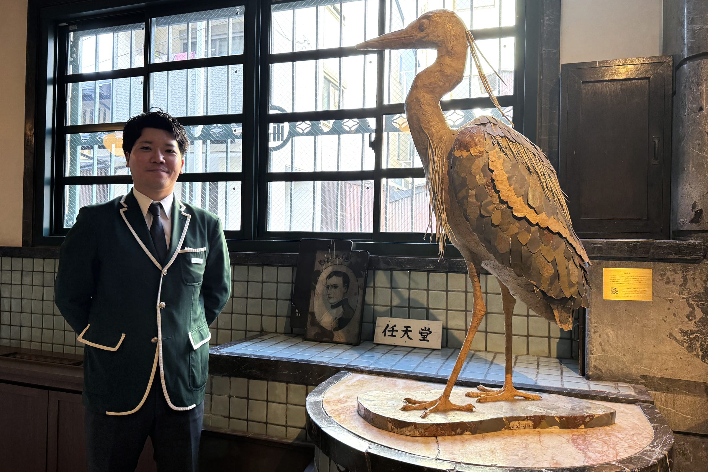 ガイドツアーを担当してくれた高橋陸さん。丸福樓で仕事をするのが念願だったそう