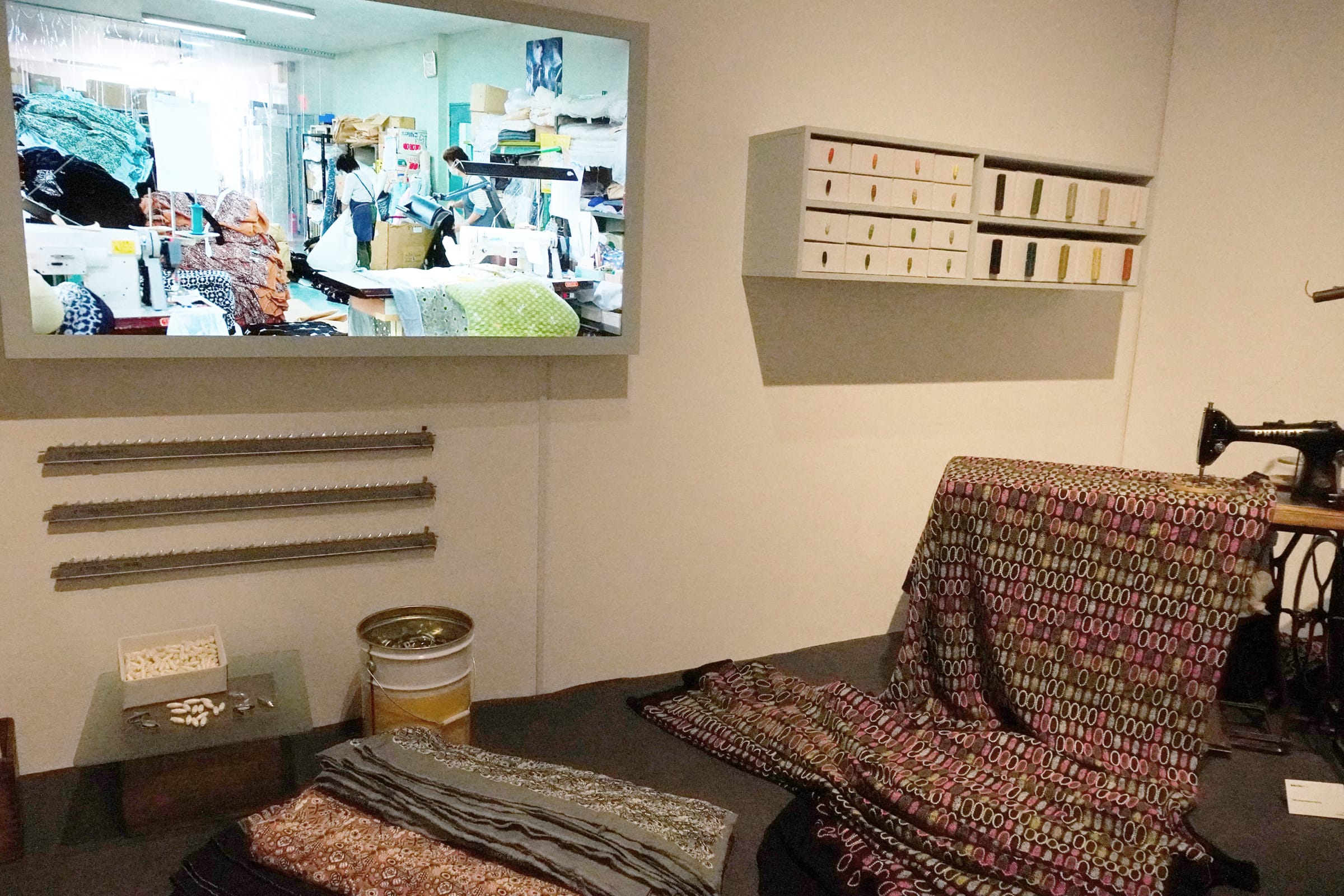 刺繍を紹介するスペース