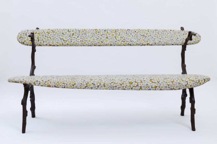 Panchina tra mille fiori