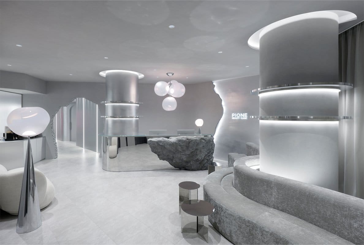 【求人情報】美容医療を専門とするピオーネビューティークリニックが、グラフィックデザイナー・Webデザイナーを募集