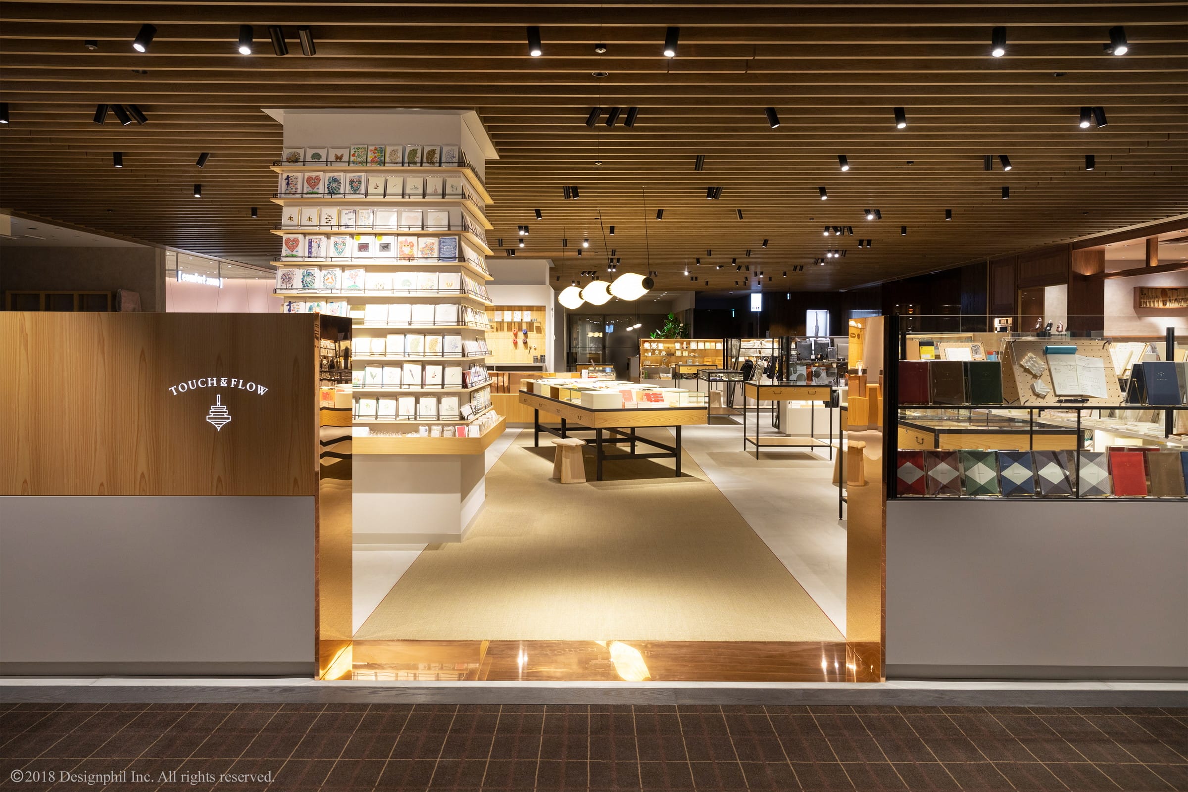 「TOUCH & FLOW」日本橋髙島屋S.C.店