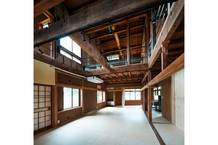 芝居小屋シェアハウス
